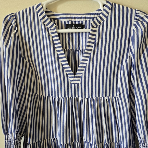 Size XL Womens blue & white stripe dress - Picture 2 of 3